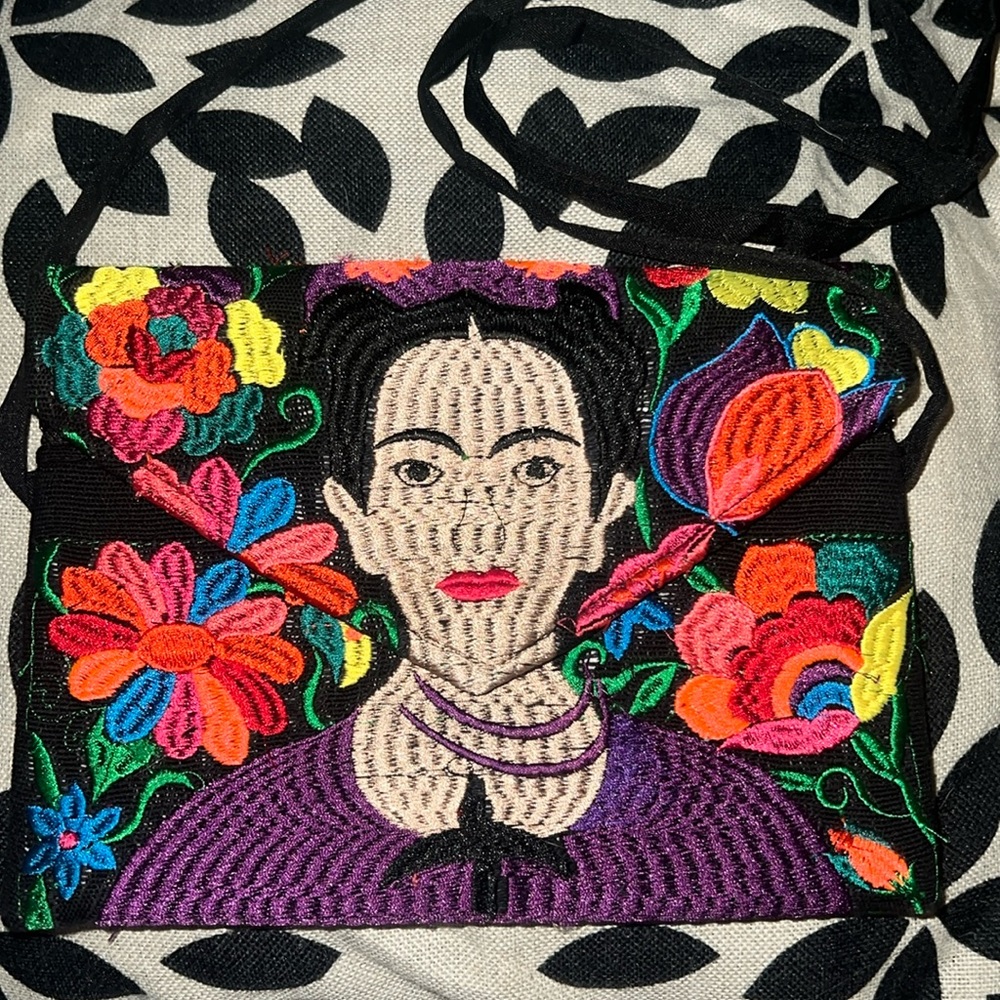 🌟 HP🥳 4/7 Frida Kahlo embroidery handmade purse 10x6 NWOT crossbody